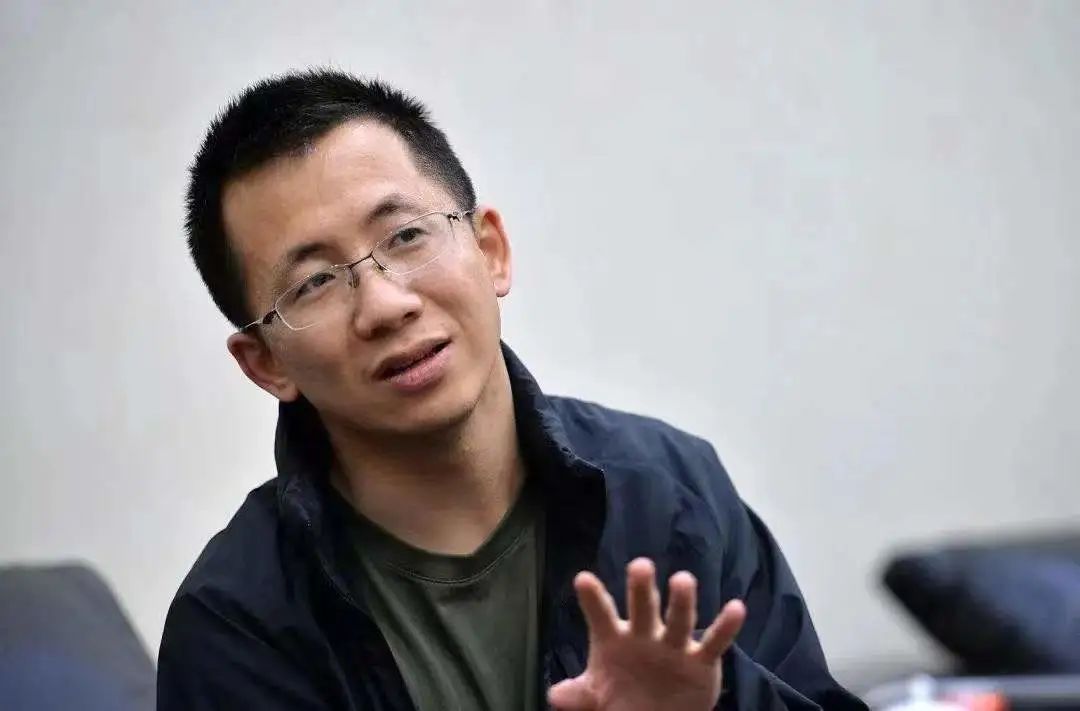 馬斯克垂簾Twitter，社交媒體集齊四大天王